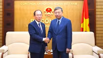 Korean Coast Guard offers patrol boats to Ministry of Public Security