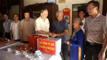 General To Lam meets voters in Phu Cu district, Hung Yen province