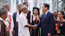 President hosts top citizens from ethnic minority groups