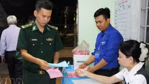 Early voting begins in Dong Thap province’s islet commune