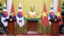 Vietnamese, RoK leaders meet press in Hanoi