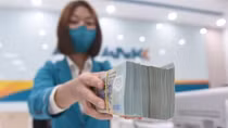 State Treasury deposits nearly 21.3 billion USD in banks