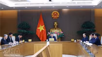 Vietnamese Prime Minister holds phone talks with Singaporean counterpart