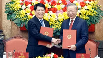 Task handover ceremony held between Party General Secretary, State President To Lam and former State President Luong Cuong