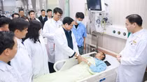 PM extends best wishes to doctors, patients on Tet occasion