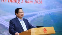 PM urges accelerating transport infrastructure development to support double-digit growth
