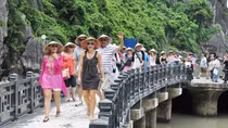 Foreign arrivals in Vietnam surge nearly 7-fold in first six months