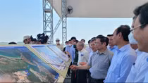 Government chief inspects key projects in Quang Nam