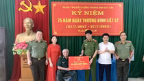 Deputy Minister Nguyen Duy Ngoc visits wounded soldiers nursing centers