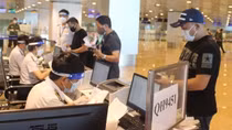 Vietnam temporarily stops health declaration for arrivals