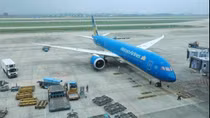 Six flights bring home 1,700 Vietnamese people from Ukraine