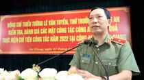 Deputy Minister Le Van Tuyen inspects task performance of An Giang police