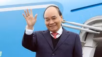 President Nguyen Xuan Phuc leaves Hanoi for state visit to Indonesia