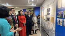Exhibition marks “Hanoi-Dien Bien Phu in the air” victory
