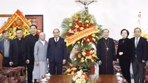 State president pays Xmas visit to Hanoi Archdiocese