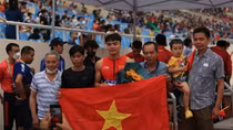 Family travels 300 km to support Vietnamese athlete at SEA Games 31