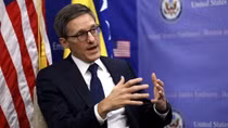 US expects to lift relations with Vietnam