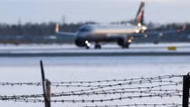 US closes its airspace to Russian flights