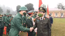 Deputy Minister Le Van Tuyen joins enlistment event in Phu Tho