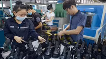 Exports bring in more than US$14 billion in first half of October