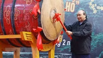 President launches tree planting festival in Phu Tho