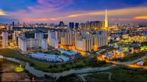 Real estate businesses return to bond channel