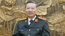 General To Lam extends Vietnamese traditional New Year greetings