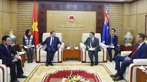 Minister To Lam hosts meeting with newly-accredited Australian Ambassador