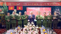Permanent Deputy Prime Minister Nguyen Hoa Binh visits Economic Police Department