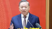 Party leader highlights power of solidarity