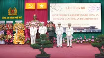 Police Department of centrally-run Hue City makes debut