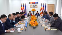 Deputy Minister Nguyen Van Long visits Cambodian National Information Technology Center