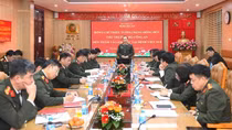 Deputy Minister Dang Hong Duc works with 19-8 Hospital