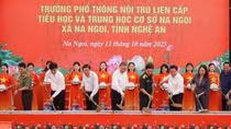 Party leader attends ground-breaking ceremony of boarding school in Nghe An province