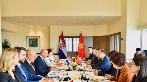 Vietnam always treasures bilateral relations with Croatia: FM
