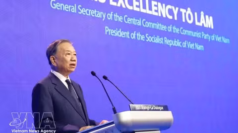 General Secretary of the Communist Party of Vietnam Central Committee and President of Vietnam To Lam delivers a keynote address the 23rd Shangri-La Dialogue on May 29. (Photo: VNA)