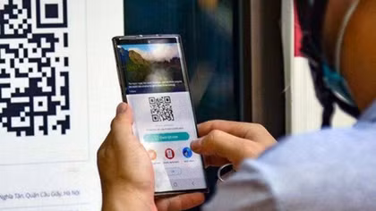 PC-COVID app helps Hanoi track down hundreds of cases of COVID-19 close contact