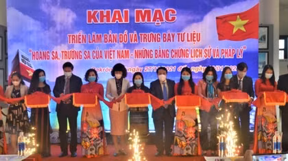 Exhibition on Hoang Sa and Truong Sa opens in Quang Tri
