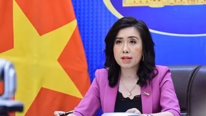 Vietnam responds to China sending transport aircraft to Truong Sa