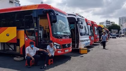 Vietnam to reopen interprovincial bus services