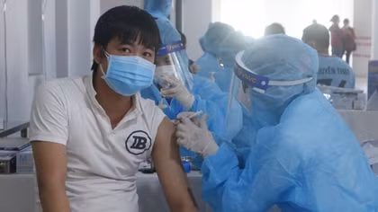 Binh Duong receives 1 million doses of Vero Cell vaccine