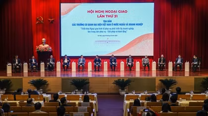 Diplomatic sector seeks ways to support business community to enter overseas market