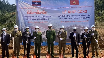 Vietnamese MPS starts project on building offices for Lao communal police