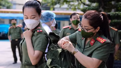 More public security doctors sent to Southern provinces