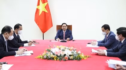 Vietnamese, Dutch PMs talk ways to boost comprehensive partnership