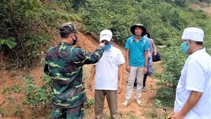 Quang Ninh hands over wanted Chinese man to China