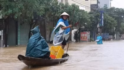 Flooding leaves seven dead and missing in central Vietnam