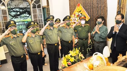 MPS leaders pay tribute to General Vo Nguyen Giap