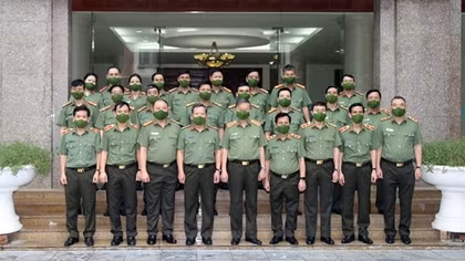 Minister To Lam requests to develop public security telecommunications, cipher sector