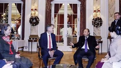 President receives Mayor of Bern, leaders of Swiss group